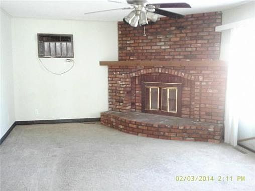4th image of 8400 E 92nd Ter