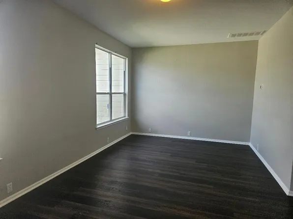 18732 Imperial Eagle Ln, Elgin, TX 78621