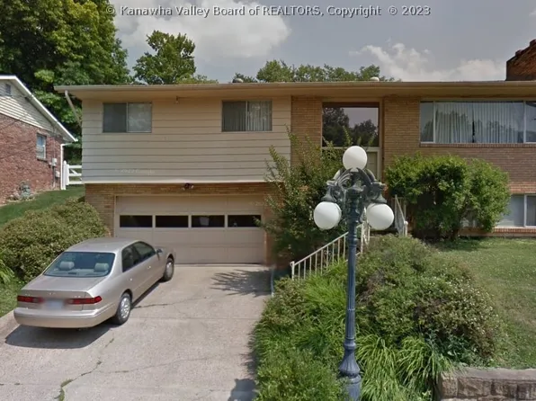 1998 Parkwood Rd, Charleston, WV 25314