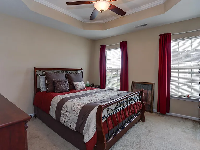 4988 Almandine Ave — Photo 14