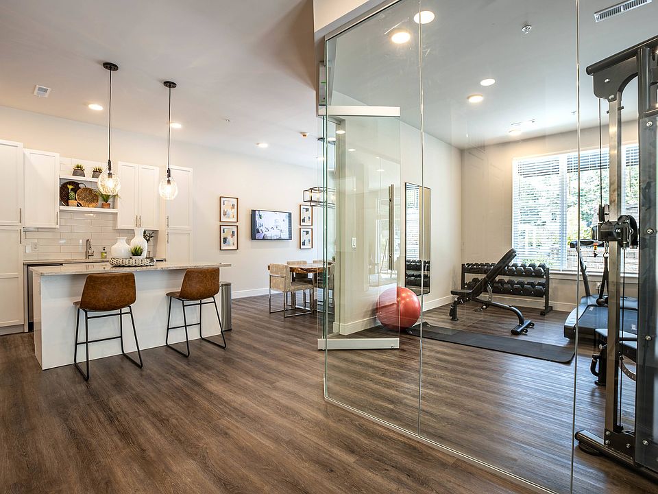 The Elle on Lockwood 226 E Lockwood Ave ster Groves MO Zillow