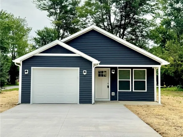 695 Mann Avenue, Austin, IN 47102