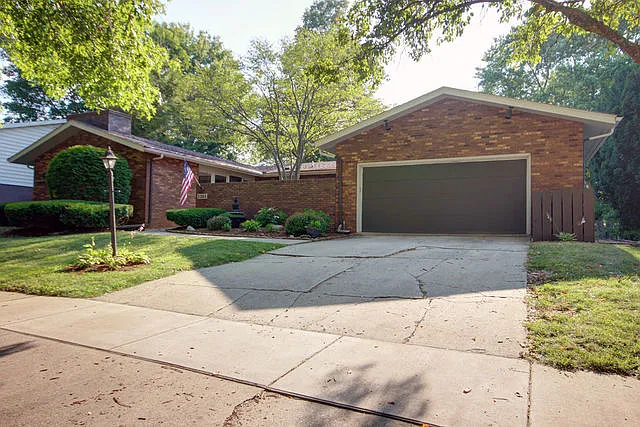 2203 Seaton Ct photo 1