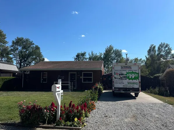 217 SW Sanneman Dr, Topeka, KS 66609