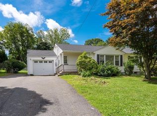 15 Hillside Ave, Mount Olive, NJ 07836