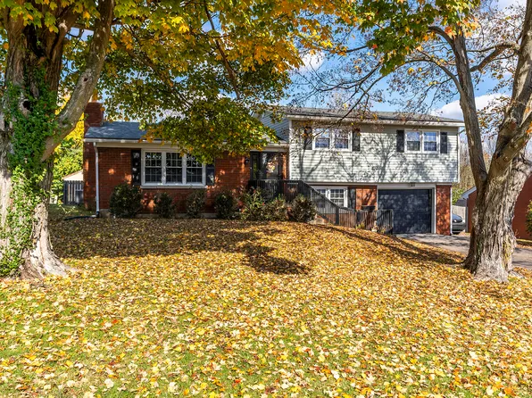 123 Idlewind Dr, Paris, KY 40361