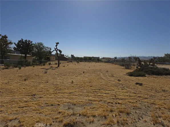 6295 Ruth Dr, Yucca Valley, CA 92284