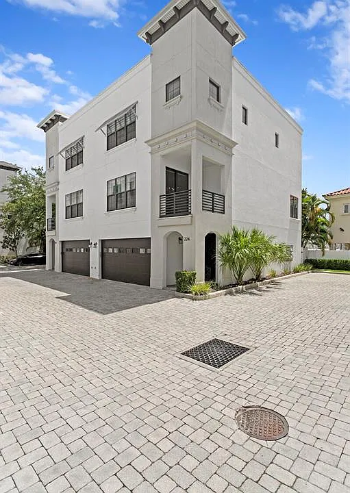 224 S Audubon Ave