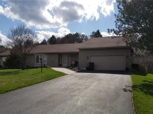 132 Spyglass Ln, Fayetteville, NY 13066