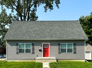 307 E Cowan Ave, Madison Heights, MI