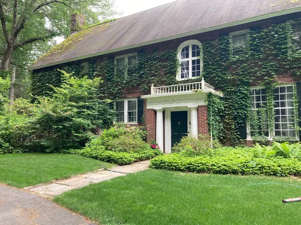 254 Fairhaven Rd, Concord, MA 01742