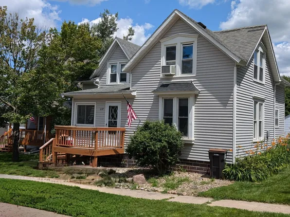 618 Broadway St, Hartland, MN 56042