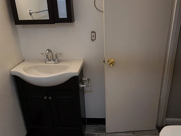 231 Roup Ave #2 — Photo 10