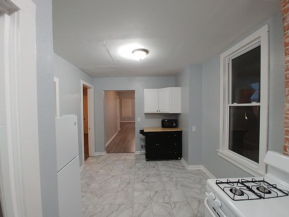 5th image of 335 Hampshire St #1