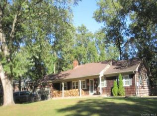 5 Hilltop Court, Rocky Point, NY 11778