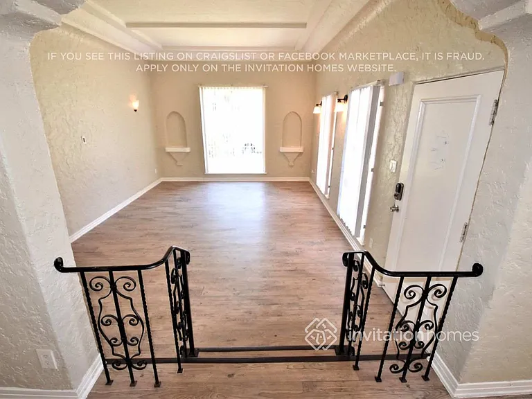 8947 S Denker Ave — Photo 3