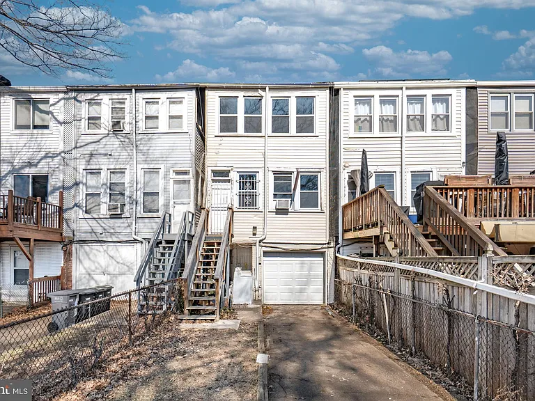 1805 Potomac Ave SE — Photo 42