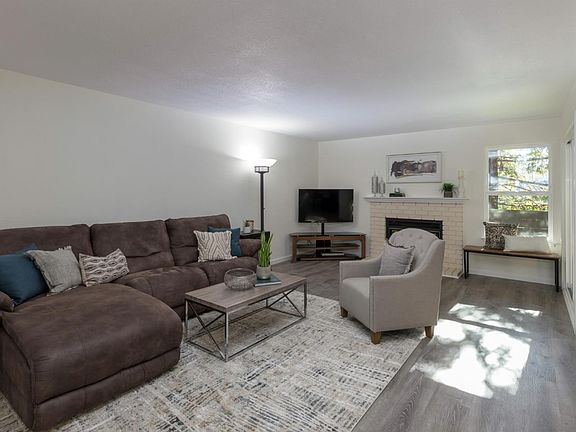 4th image of 5414 Makati Cir