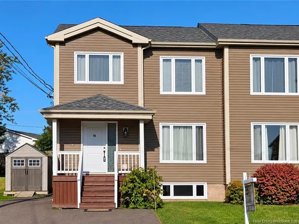 44 Lancefield Cres, Moncton, NB E1E 0E6