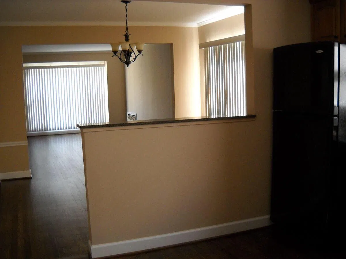 2 bed, 900 sqft, $2,000 — Photo 4