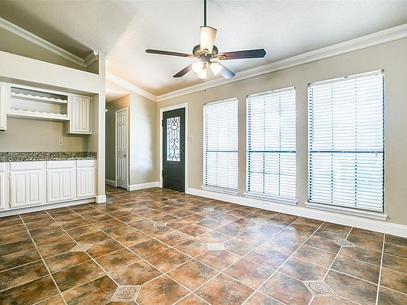 2nd image of 1048 Eagle Dr
