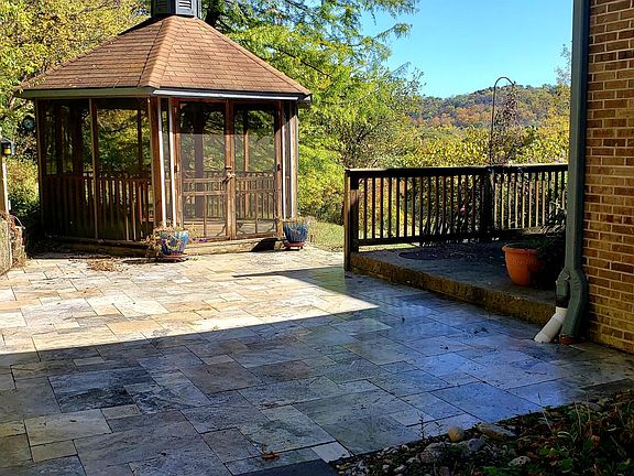 4th image of 6450 Stone Creek Ln