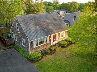 17 Randolph St, East Falmouth, MA 02536