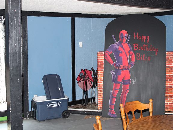 5th image of 321 W Short St