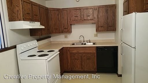 2nd image of 1811 6th St SE #4