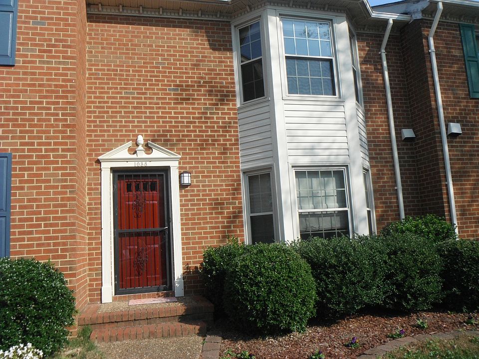 1038 Colonial Meadows Way