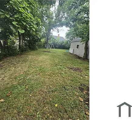 14205 Sylvia Ave — Photo 2