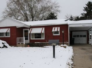 927 W Boone St, Belvidere, IL 61008