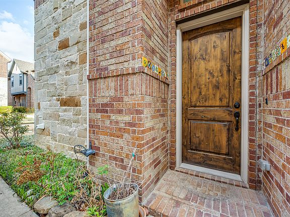 3rd image of 4646 Rhett Ln #F