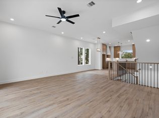 826 Curtin St #G, Houston, TX 77018
