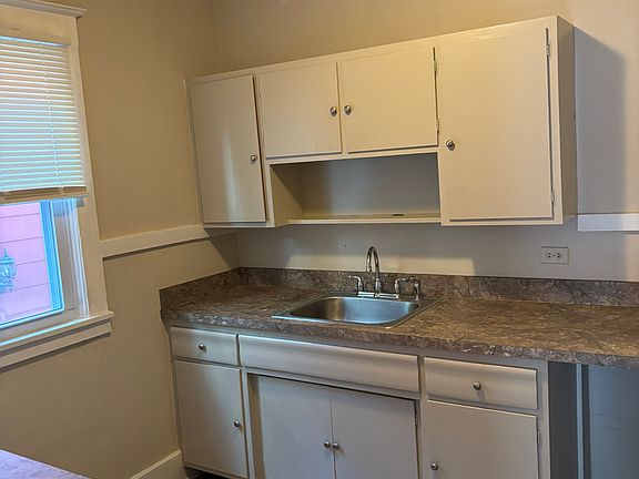 3rd image of 188 Cleveland Ave APT 2