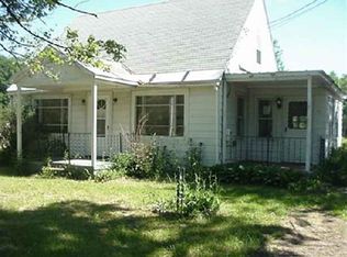 47 Guideboard Rd, Waterford, NY 12188