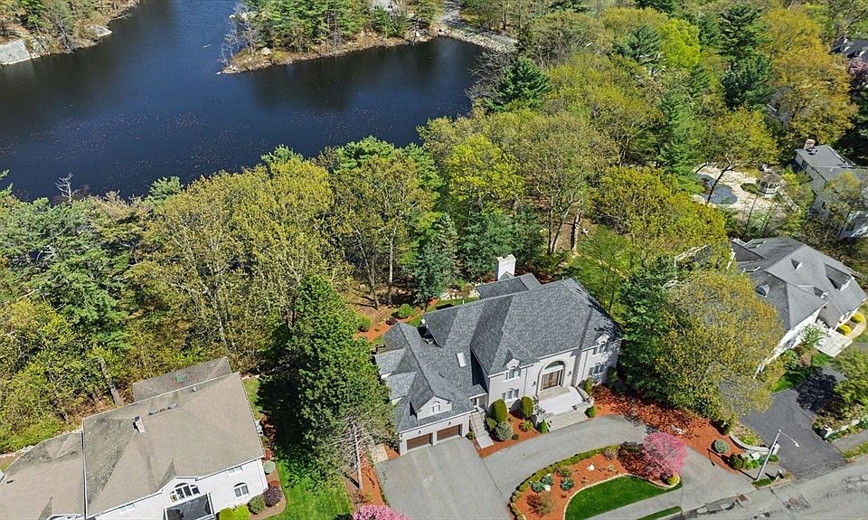 1st image of 29 Hammersmith Dr