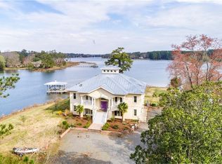 568 Osprey Rd, Cardinal, VA 23025