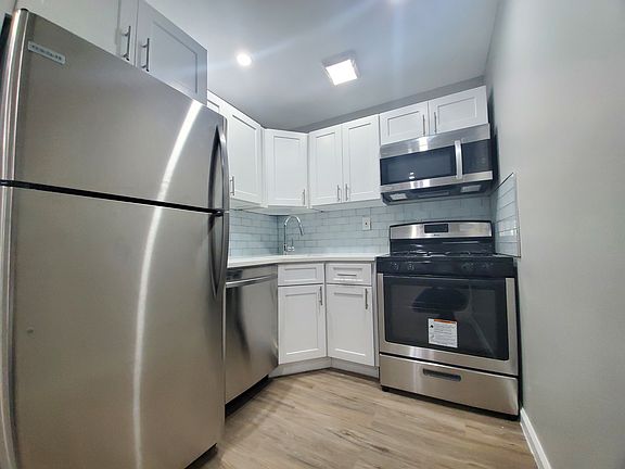 2nd image of 830 Magenta St APT 3H