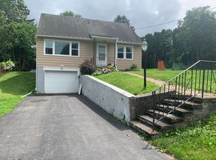 428 Radcliffe Rd #1, Syracuse, NY 13214