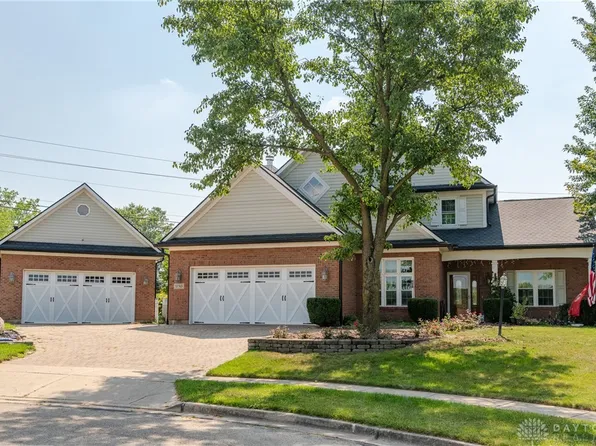 1730 Yellow Rose Ct, Fairborn, OH 45324