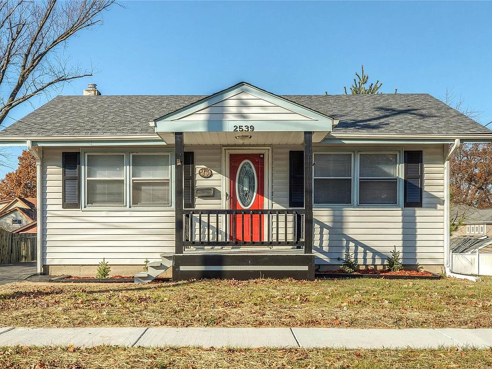 1st image of 2539 Gerhard Ave