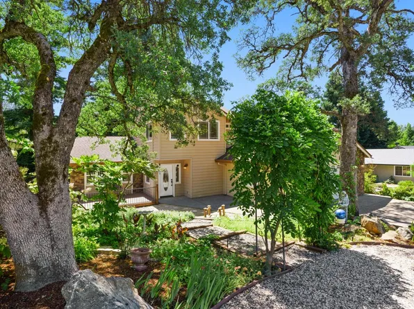 435 Glenwood Pines Ct, Grass Valley, CA 95945