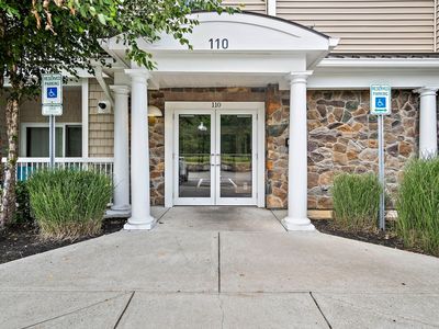 110 Trotter Rd Unit 407, South Weymouth, MA, 02190