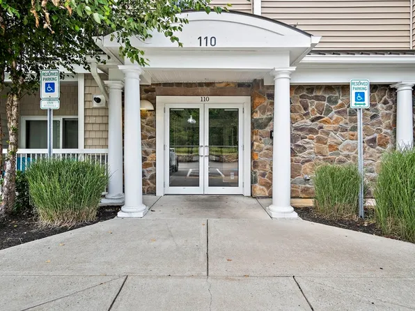 110 Trotter Rd Unit 407, South Weymouth, MA 02190