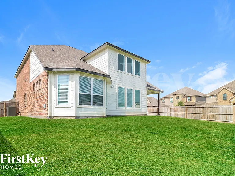 548 Pheasant Hill Ln — Photo 15