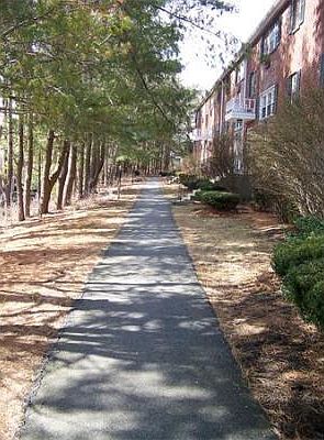 2nd image of 207 Samoset St APT B3