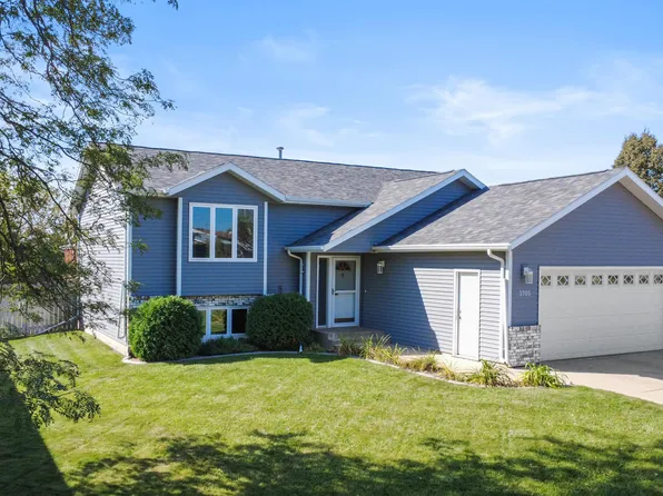 3705 37th St NW, Mandan, ND 58554