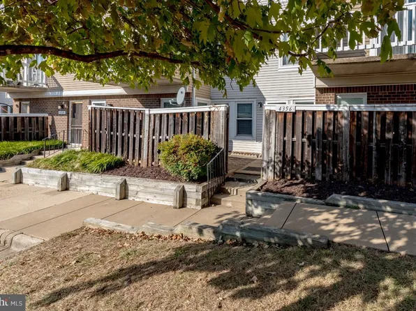 4356 Pembrook Village Dr #65, Alexandria, VA 22309