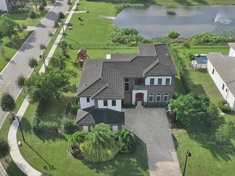 6804 N Stillwater Shores Dr — Photo 2